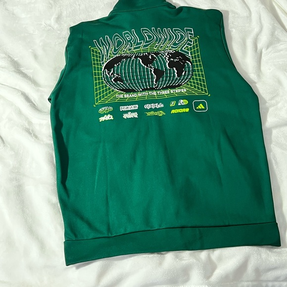 Adidas - Picture 2 of 8